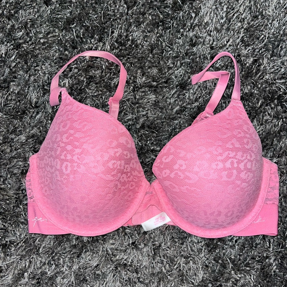 victoria’s secret pink bra